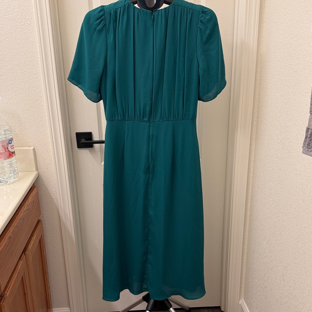 Ann Taylor Kelly-Green Midi Dress with Short Sleeves - Picture 3 of 5